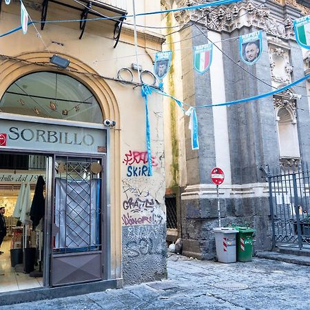 A Casa Di Edel Bed & Breakfast Napoli Bagian luar foto
