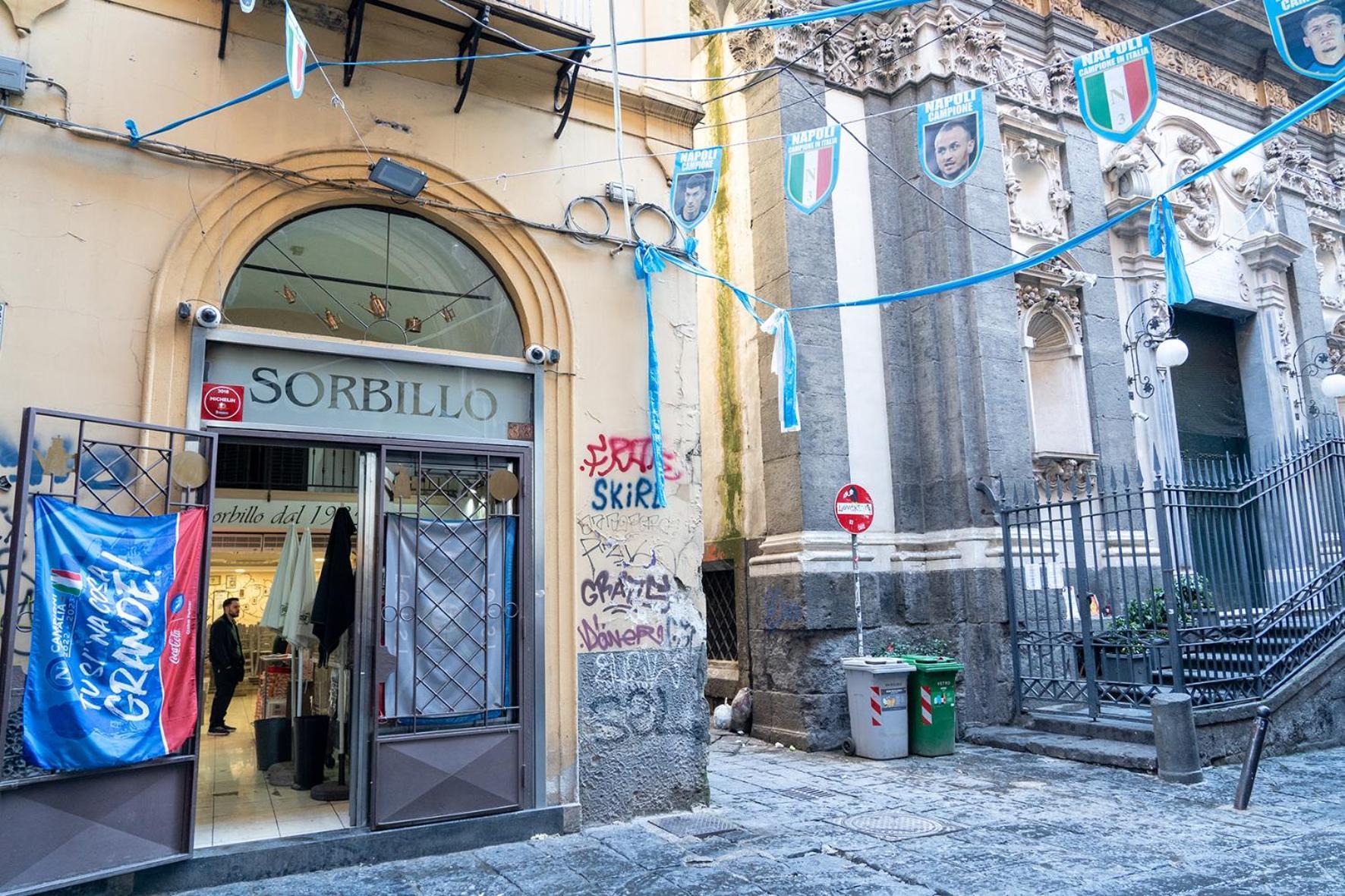 A Casa Di Edel Bed & Breakfast Napoli Bagian luar foto