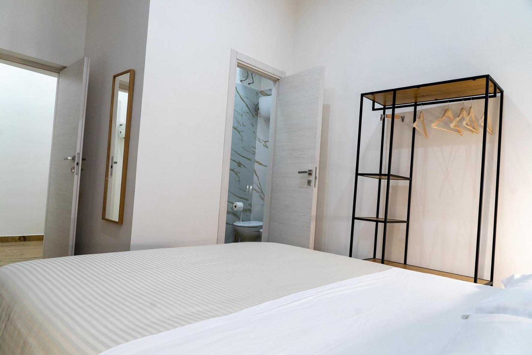 A Casa Di Edel Bed & Breakfast Napoli Bagian luar foto