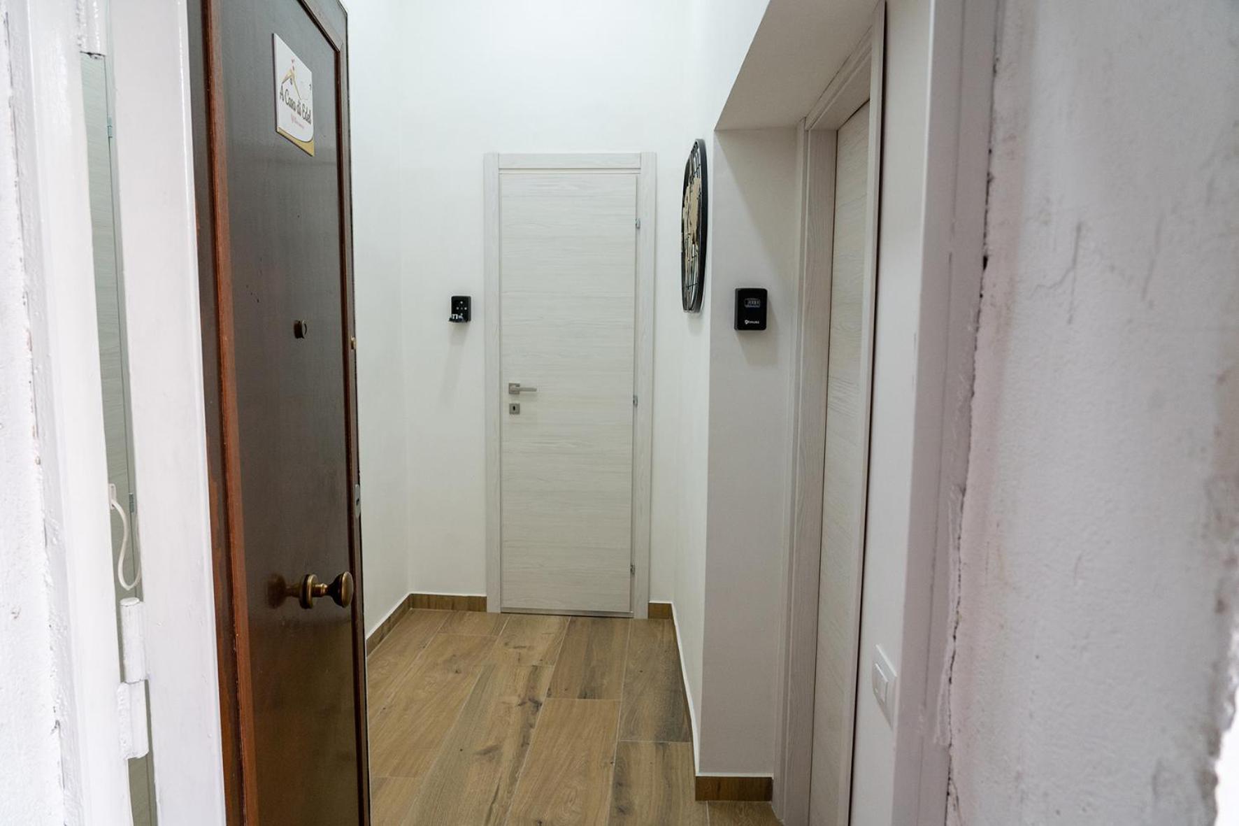 A Casa Di Edel Bed & Breakfast Napoli Bagian luar foto
