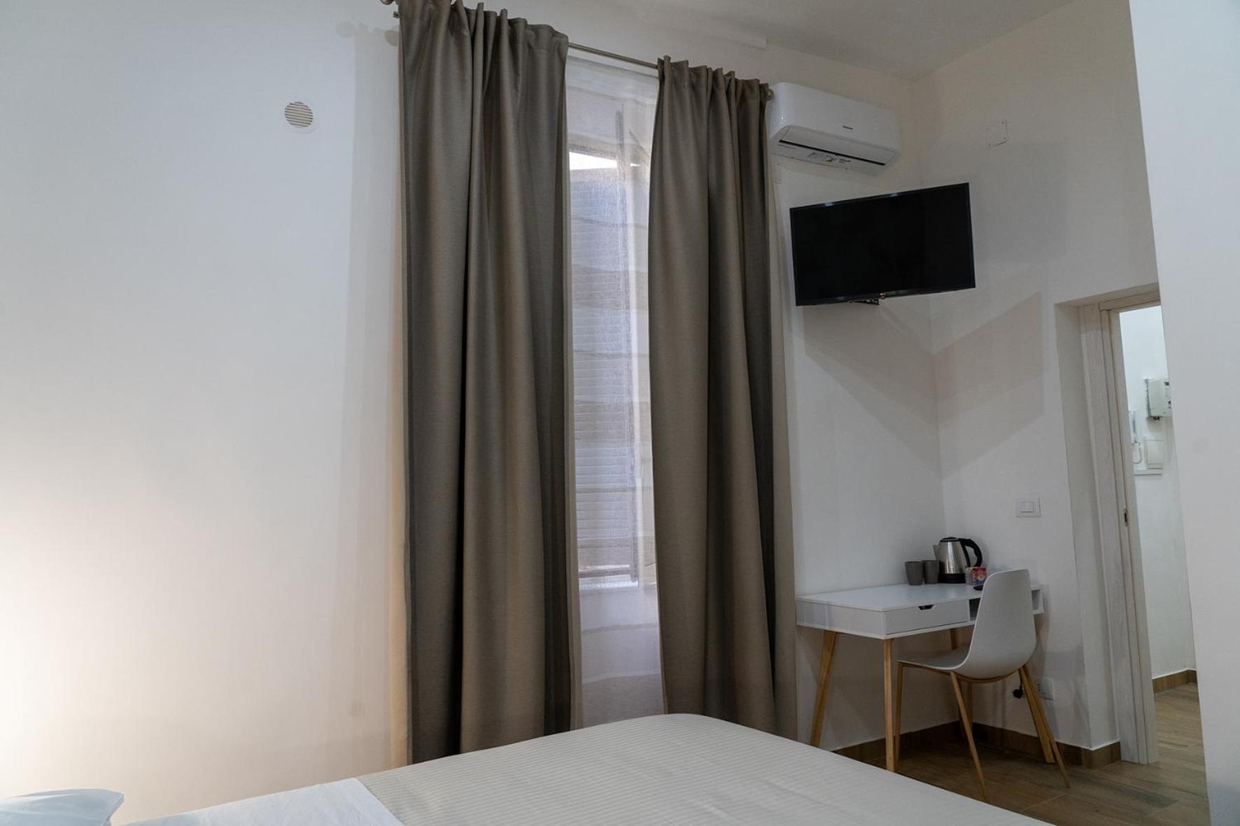 A Casa Di Edel Bed & Breakfast Napoli Bagian luar foto